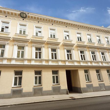Apartments In Vienna Near Schoenbrunn & Westbahnhof - Keyless Check-In Exterior foto