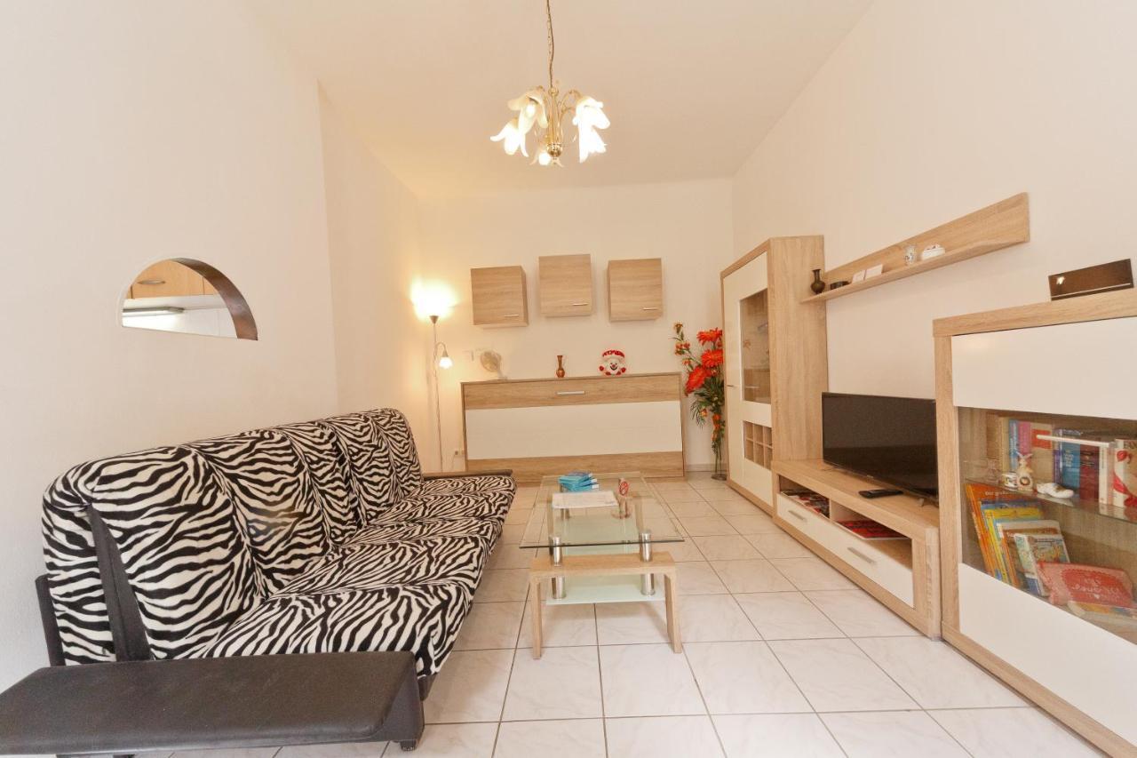 Apartments In Vienna Near Schonbrunn & Westbahnhof - Keyless Check-In Exterior foto